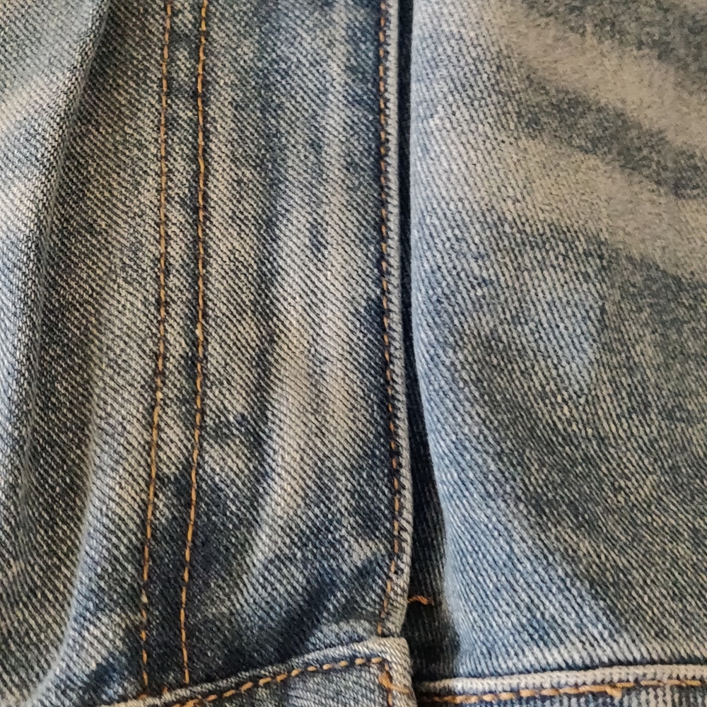Classic Blue Wide-Leg Women Jeans - Picture 10 of 16